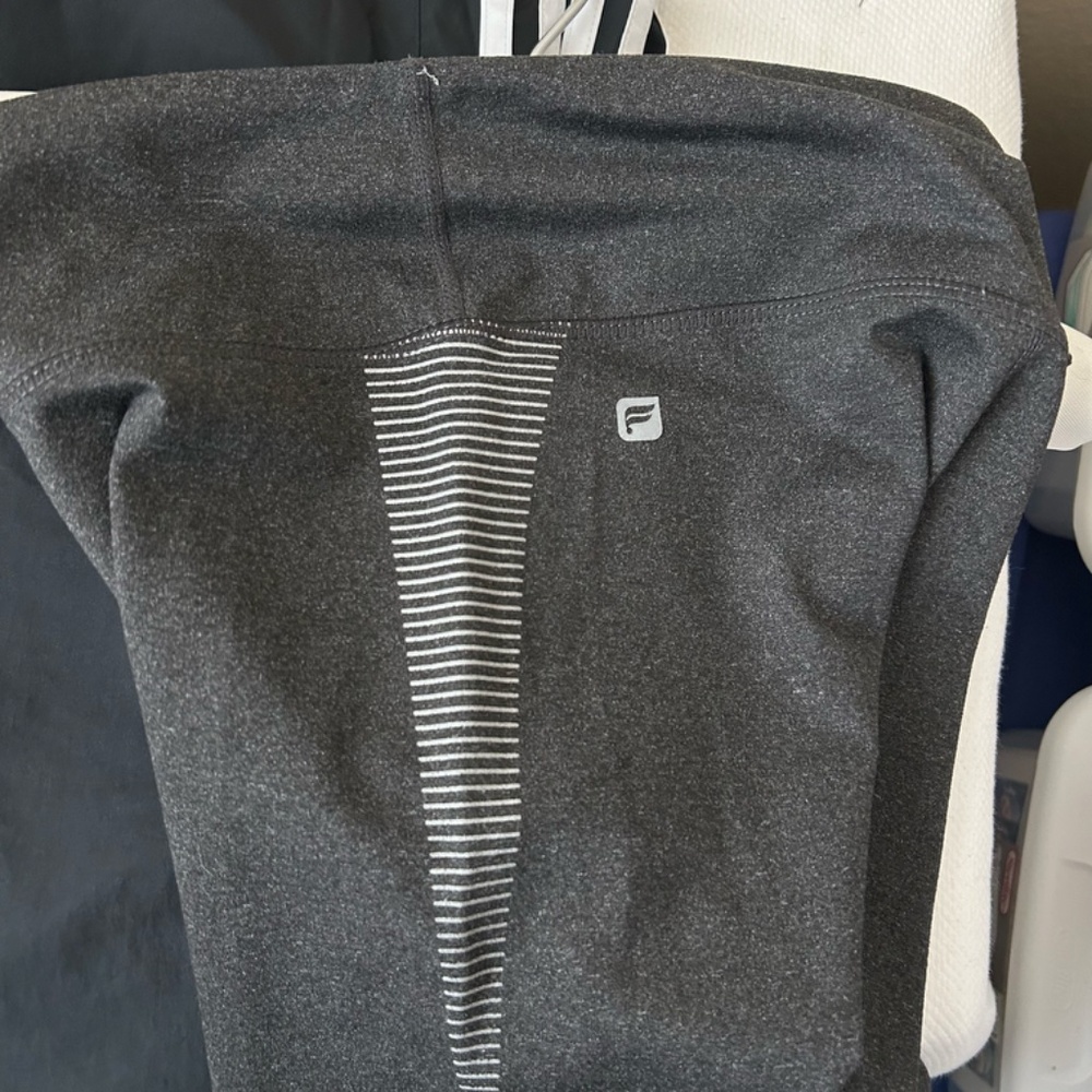 Leggings Long Gray Merle White Stripe Accent on Hips Pocket by Fabletics Size XS - Picture 12 of 13